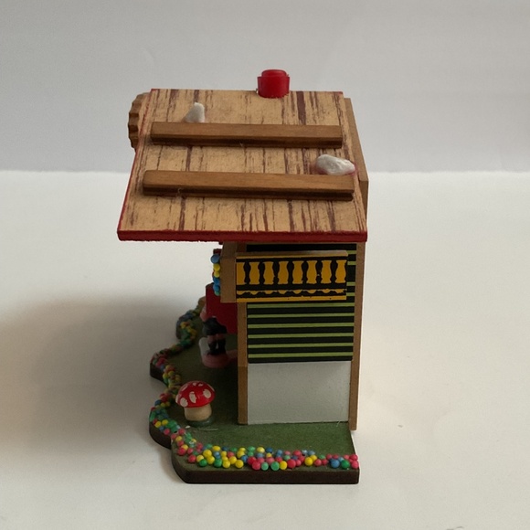 German Wood Black Forest weather house mushroom Made In Germany - Picture 6 of 10